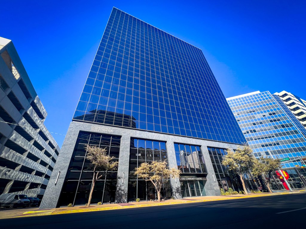 500-W-Illinois-Ave-Midland-TX-Primary-Photo-1-LargeHighDefinition